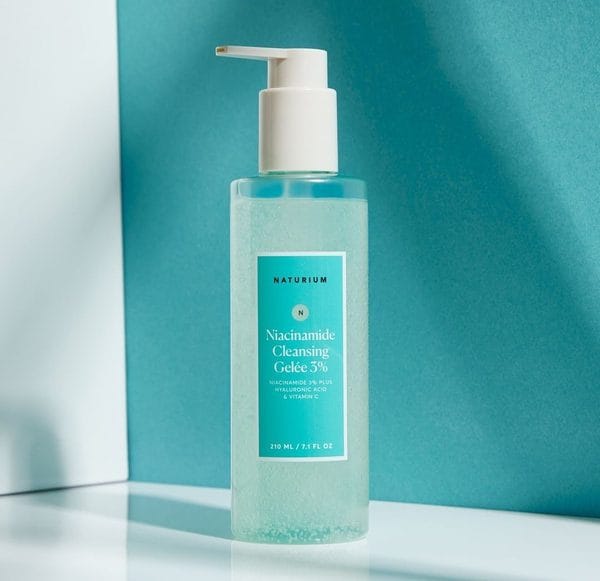 NATURIUM NIACINAMIDE CLEANSING GELÉE 3% - 210ML